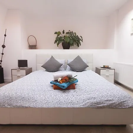 Red Light Penthouse Διαμέρισμα